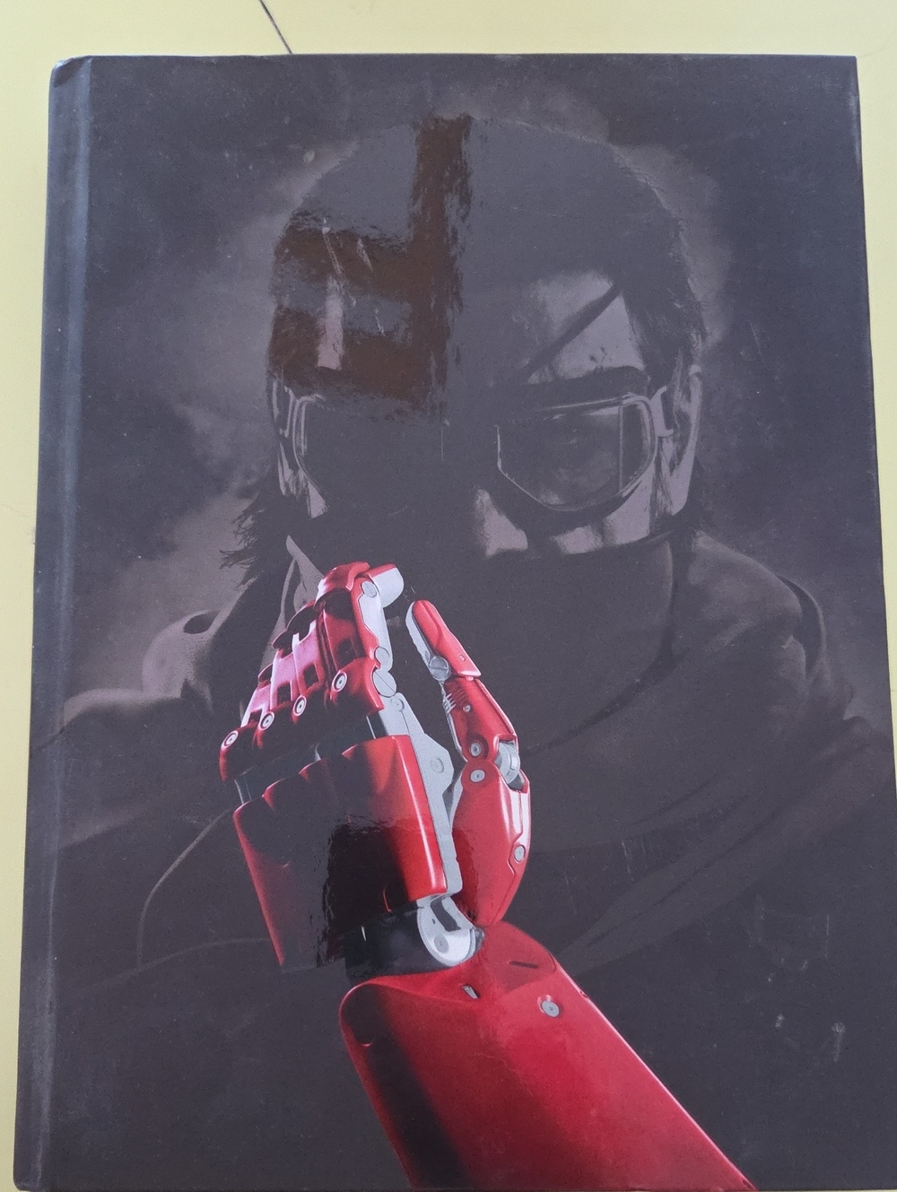 Metal Gear Solid V: The Phantom Pain Complete Official Guide Collectors Edition